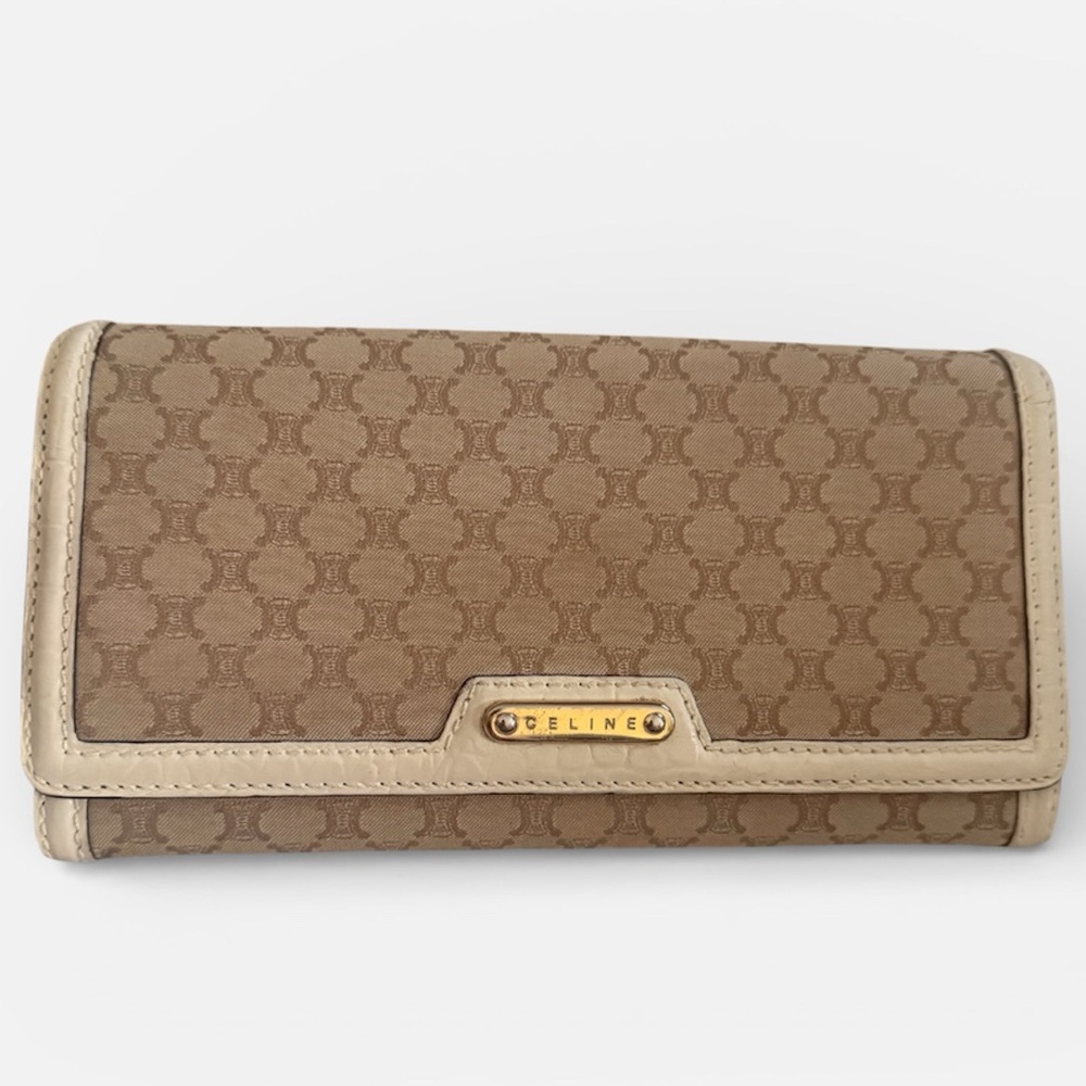 VINTAGE Celine Beige and Cream Women's Wallet